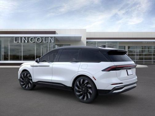 2025 Lincoln Nautilus Reserve