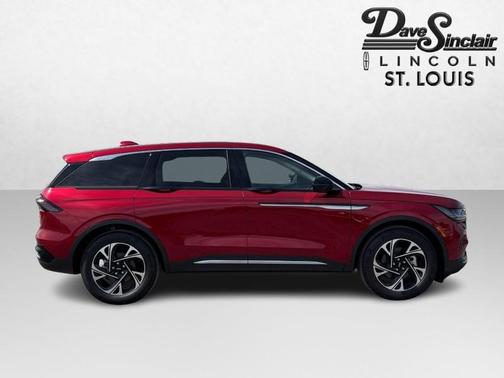 RED CARPET MET CC 2026 Lincoln Nautilus Premiere