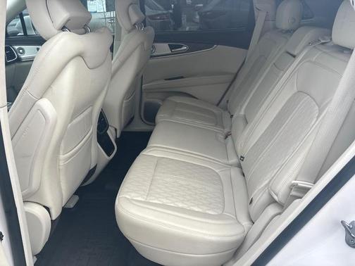 2019 Lincoln Nautilus Black Label