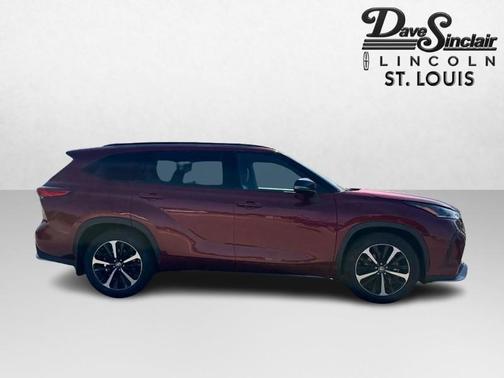 2022 Toyota Highlander XSE