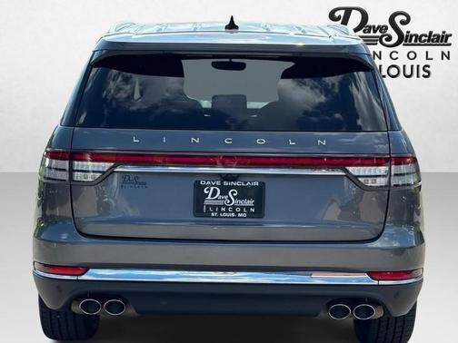 Asher Gray Metallic Clearcoat 2022 Lincoln Aviator Reserve AWD