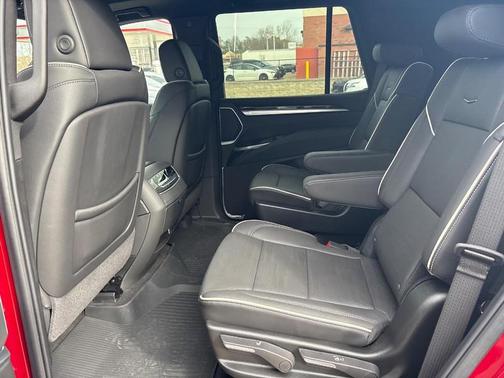 2025 Cadillac Escalade Premium Luxury