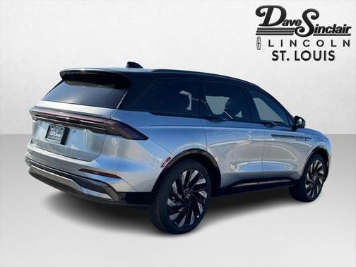 2025 Lincoln Nautilus Reserve