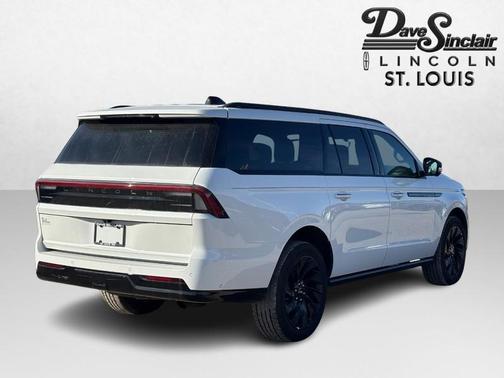 2025 Lincoln Navigator Reserve