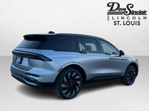 2025 Lincoln Nautilus Reserve