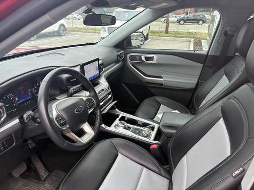 RAPID RED MET TINTED CC 2023 Ford Explorer XLT