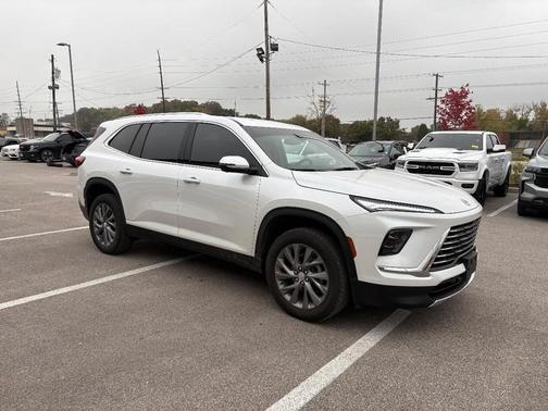 2025 Buick Enclave Preferred FWD