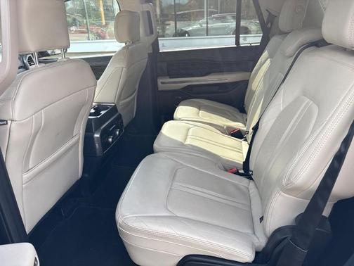 2020 Ford Expedition Platinum