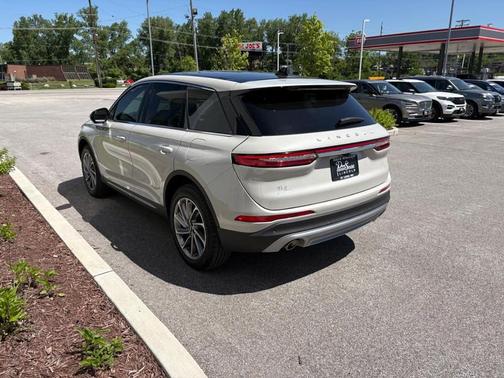 CERAMIC PEARL MET 3C 2024 Lincoln Corsair Premiere