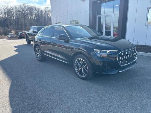 2024 Audi Q8 55 Prestige