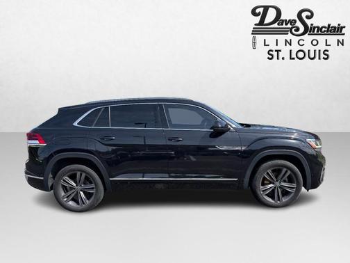 Deep Black 2020 Volkswagen Atlas Cross Sport 3.6L V6 SEL Premium R-Line