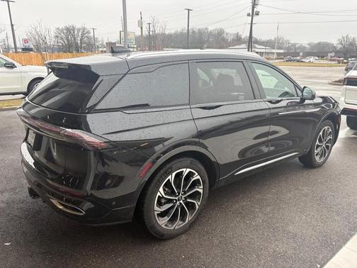 2024 Lincoln Nautilus Reserve