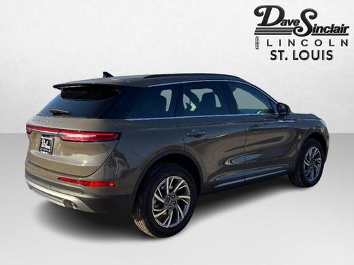 2026 Lincoln Corsair Premiere