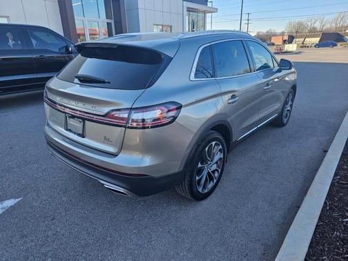 2023 Lincoln Nautilus Reserve