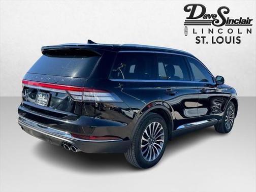 2022 Lincoln Aviator Standard AWD