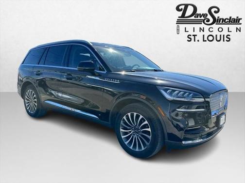2022 Lincoln Aviator Standard AWD