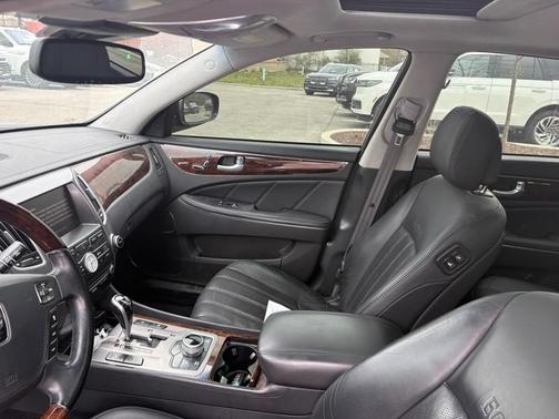 Black Noir Pearl 2012 Hyundai Equus Signature