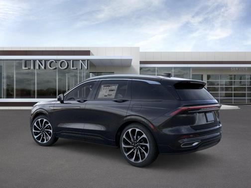 INFINITE BLACK MET CC 2026 Lincoln Nautilus Black Label