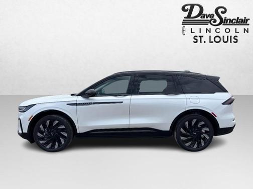 WHITE PLATINUM MET 3C 2026 Lincoln Nautilus Reserve