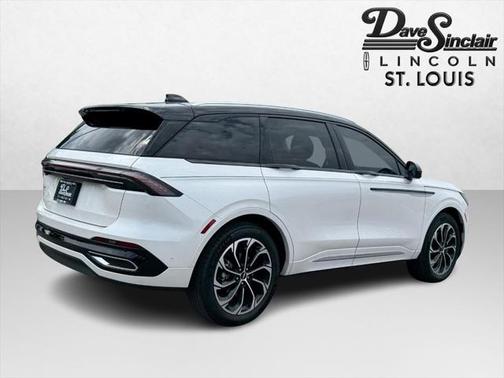 2024 Lincoln Nautilus Reserve