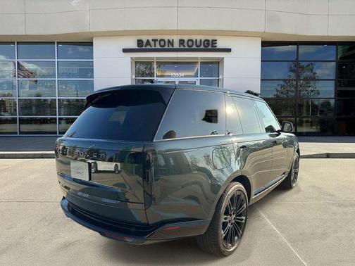 Belgravia Green 2026 Land Rover Range Rover P400 SE