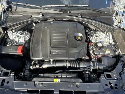 2025 Land Rover Range Rover Velar P250 Dynamic SE