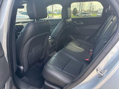 2025 Land Rover Range Rover Velar P250 Dynamic SE