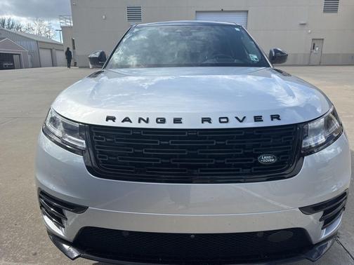 2025 Land Rover Range Rover Velar P250 Dynamic SE