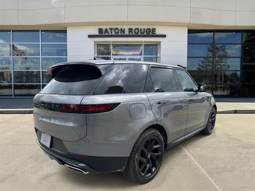 2025 Land Rover Range Rover Sport P360 SE