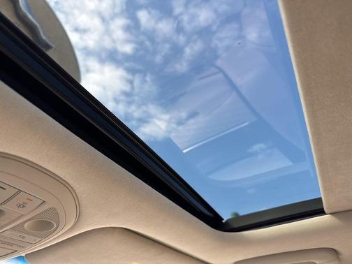 2019 Genesis G70 3.3T Design