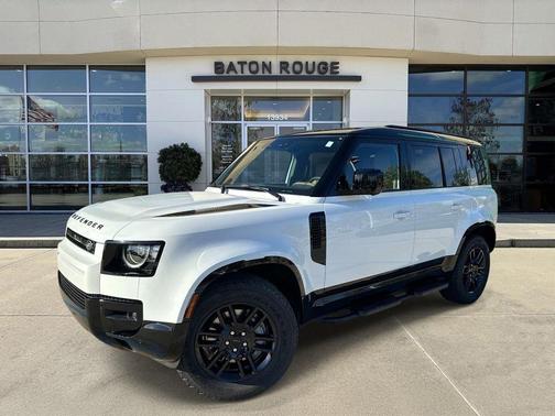 Fuji White 2026 Land Rover Defender P400 X-Dynamic SE
