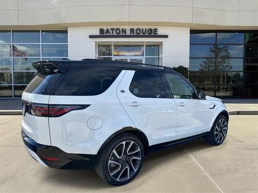 2025 Land Rover Discovery P360 Dynamic SE