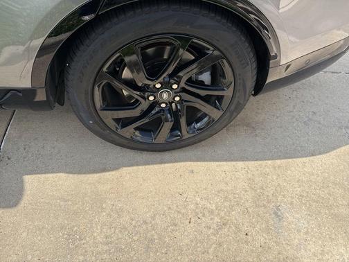 Eiger Grey 2025 Land Rover Discovery P360 Dynamic SE