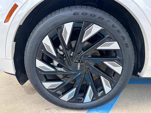 2024 Lincoln Nautilus Black Label