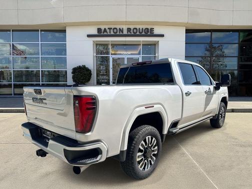 White Frost Tri-Coat 2025 GMC Sierra 3500 Denali Ultimate