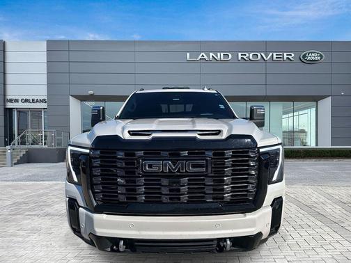 White Frost Tri-Coat 2025 GMC Sierra 3500 Denali Ultimate