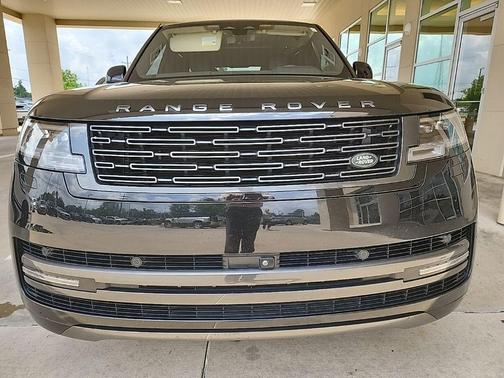 Santorini Black 2023 Land Rover Range Rover P530 SE