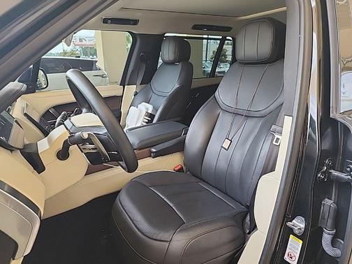 Santorini Black 2023 Land Rover Range Rover P530 SE