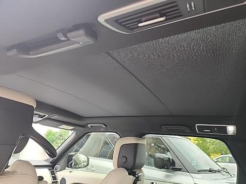 2022 Land Rover Range Rover Sport HSE Silver Edition