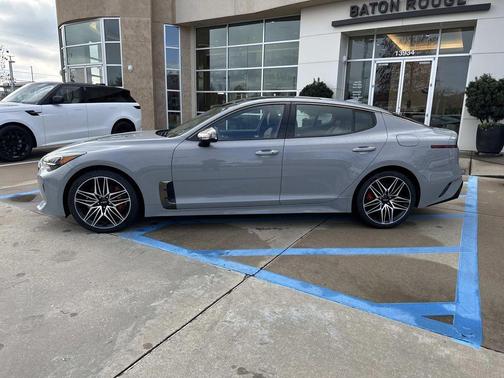 2022 Kia Stinger GT1