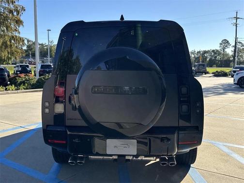 2026 Land Rover Defender