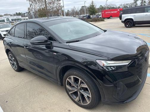 2024 Audi Q4 e-tron 50 Premium Plus