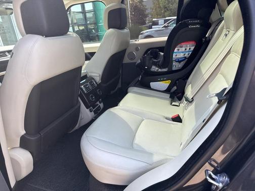 2020 Land Rover Range Rover P525 HSE