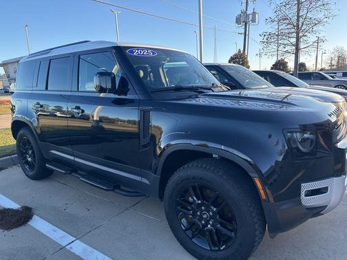 2025 Land Rover Defender P300