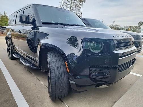 2023 Land Rover Defender X-Dynamic SE