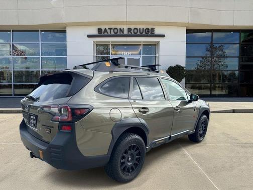 Autumn Green Metallic 2022 Subaru Outback Wilderness
