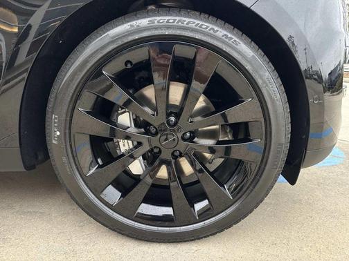 2026 Land Rover Range Rover Sport SE