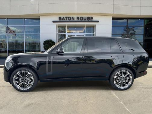 2025 Land Rover Range Rover P530 SE 7 Seat
