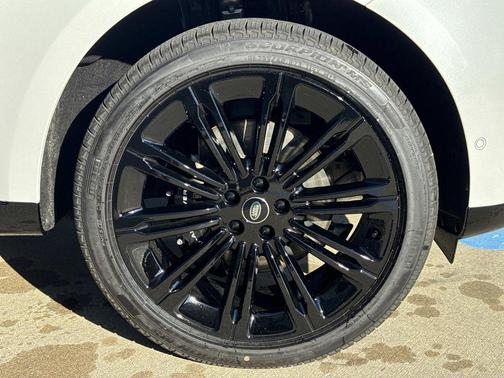 2025 Land Rover Range Rover P400 SE