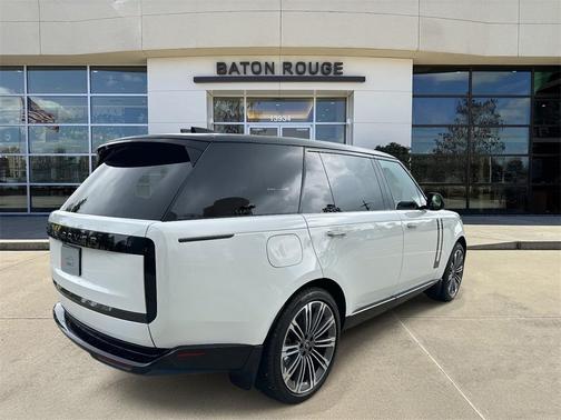 2025 Land Rover Range Rover P530 SE 7 Seat